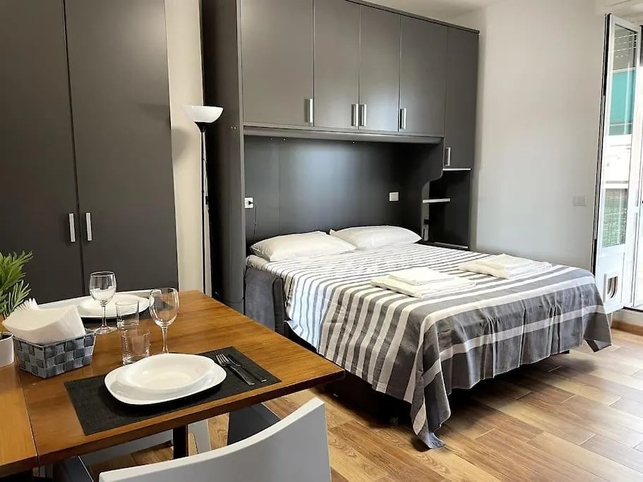Appartamento Free Parking Il Terrazzino ⭑⭑⭑⭑⭑ Milano 0*,